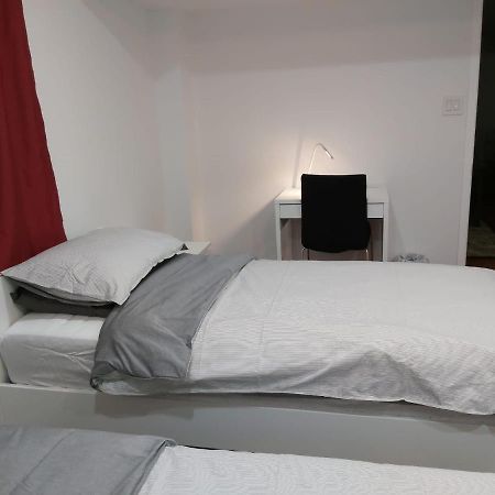 Guest House Room No 03 Миссиссага Экстерьер фото